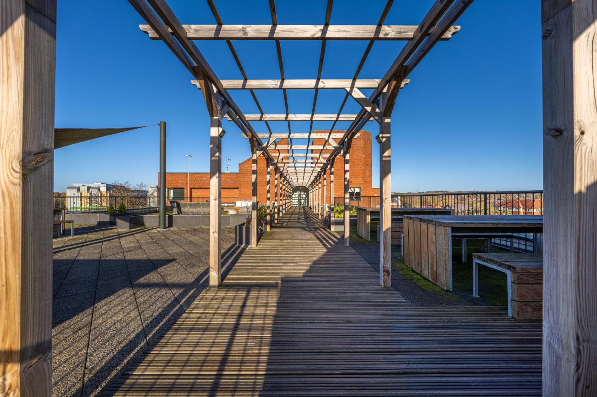 Luxury 1 Bedroom Serviced Apartment With Roof Terrace & Gym Stevenage Exterior photo