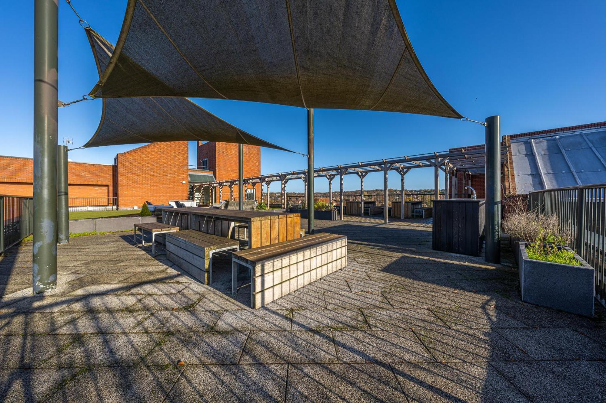 Luxury 1 Bedroom Serviced Apartment With Roof Terrace & Gym Stevenage Exterior photo